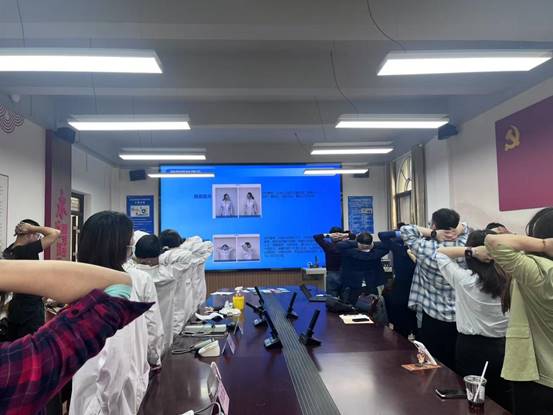 ae372032191b4a97a137393250c9f32 ae372032191b4a97a137393250c9f32