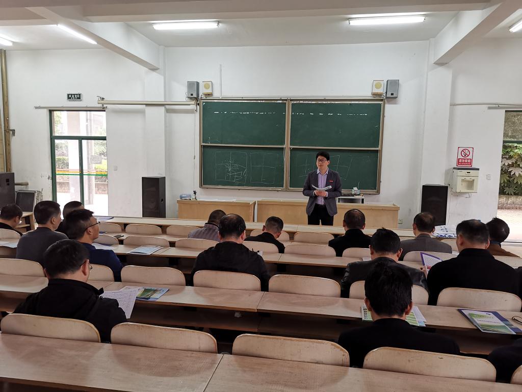 顾家续介绍新高考政策