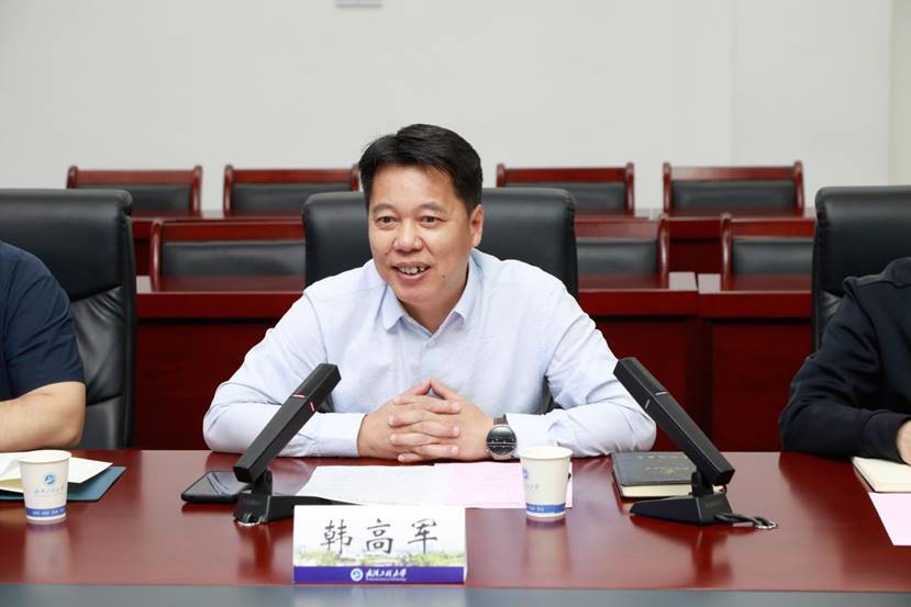 20250414ƽУ԰Уҽ04